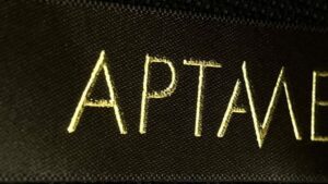 Satinband mit erhabenem 3D-Druck